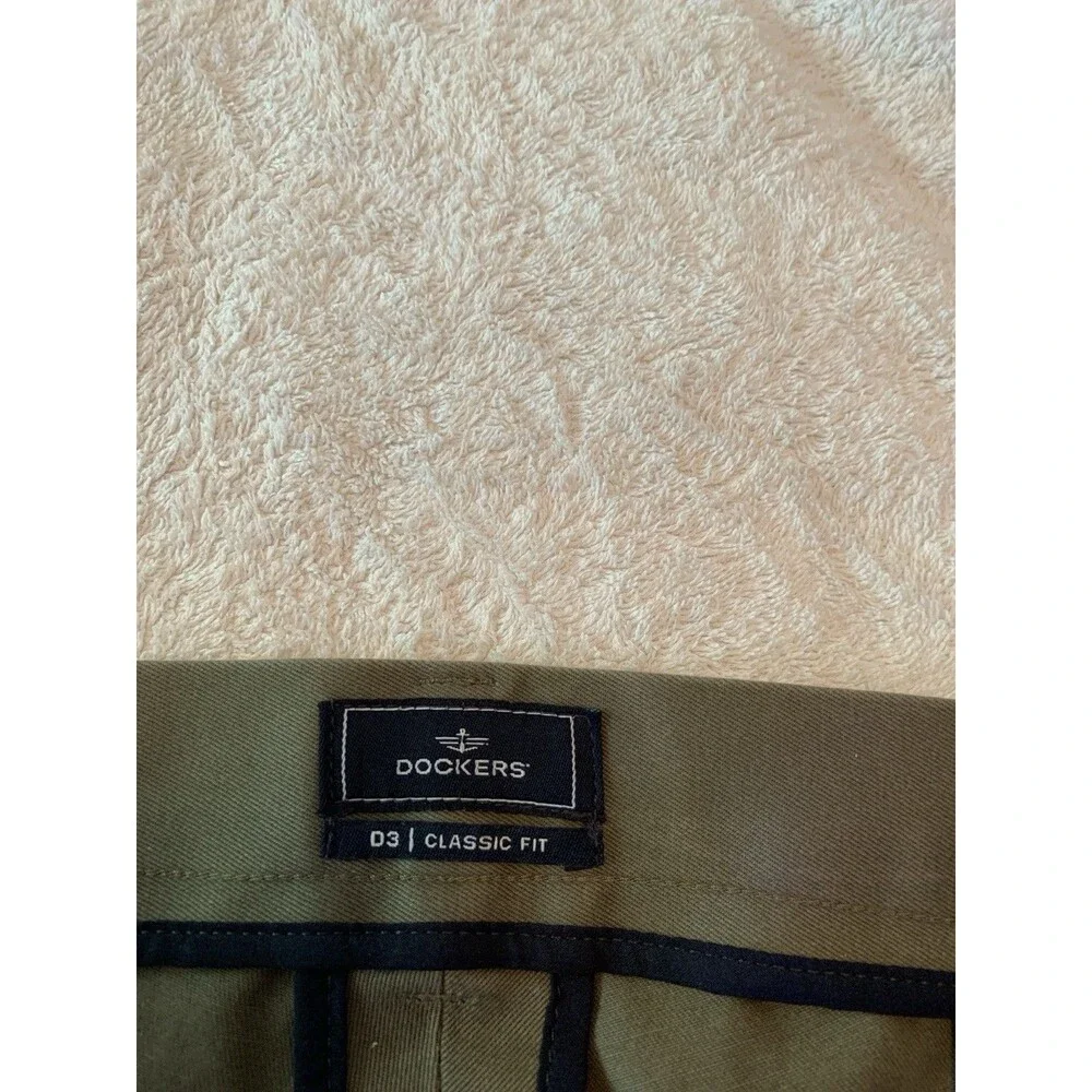 Dockers  Straight Fit  Pants Men's Size 40X30 Olive Green Business Casual
